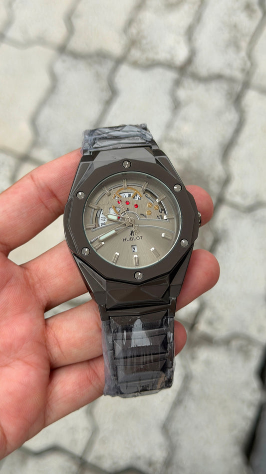 Hublo_t Big Bang Full Matte Watch1